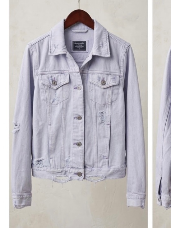 Abercrombie & Fitch Jackets & Blazers - Abercrombie & Fitch Women's Distressed Lavender Denim JacketSize S